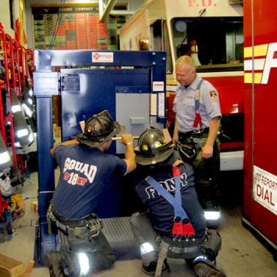 Fdny Squad 18 Manhattan Forcible Entry Training Door Prop 5